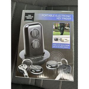 Sharper‎ Image Portable Electronic Key Finder Finds Keys 45 Feet Away 2 Key Fobs